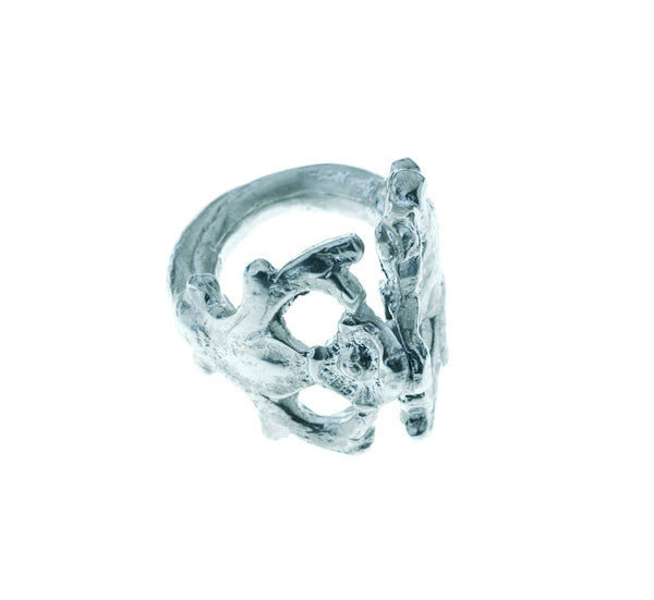 The Churchyard Key's Ring